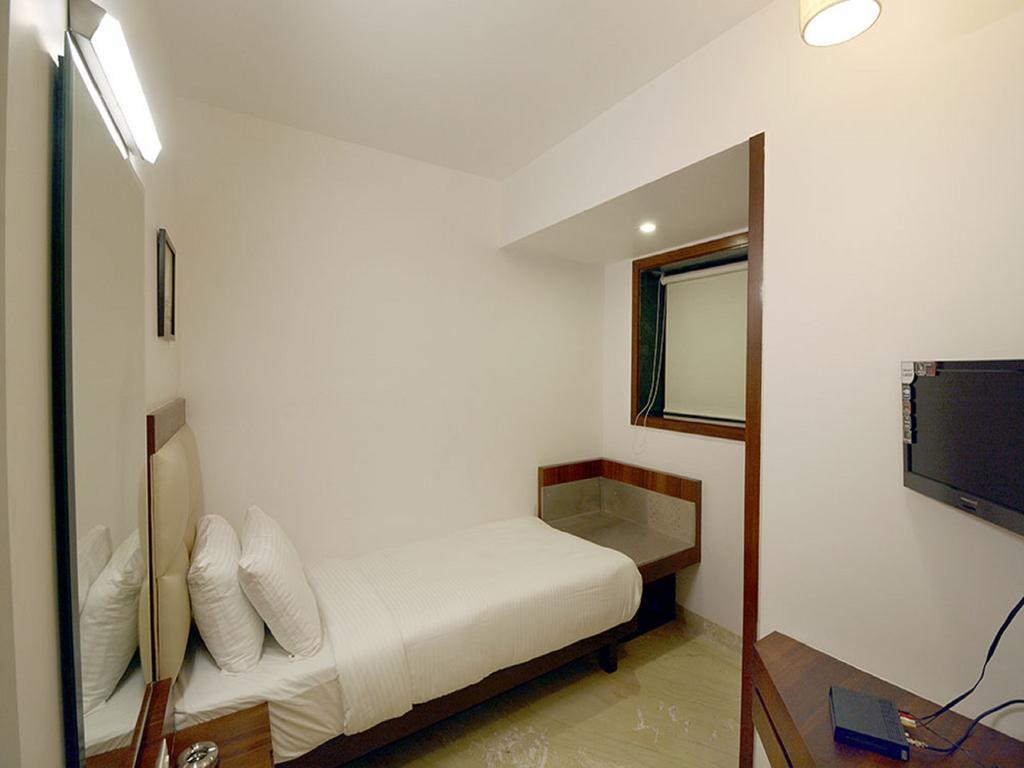 Hotel Better Home International Mumbai Room photo